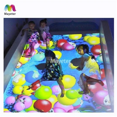 Máy chiếu ngắn tập trung ném ngắn Máy chiếu phương tiện truyền thông Slide cho trẻ em